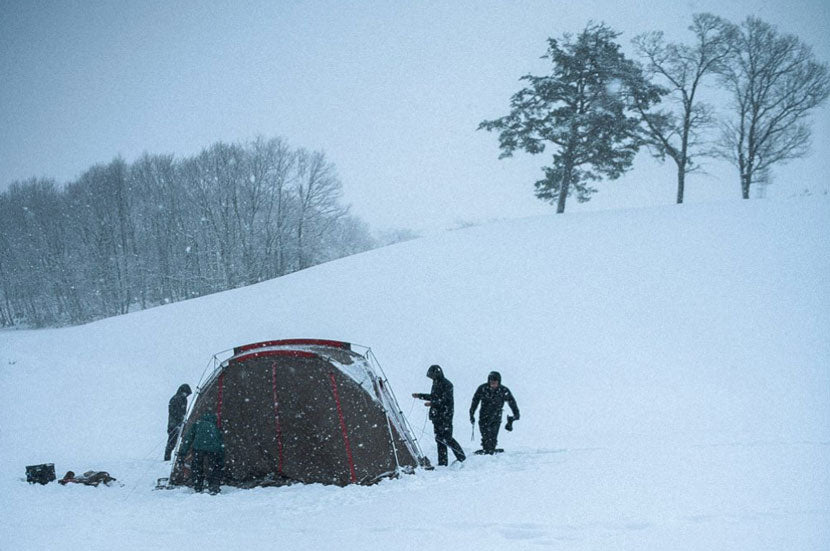 Snow Camping Do's and Don'ts