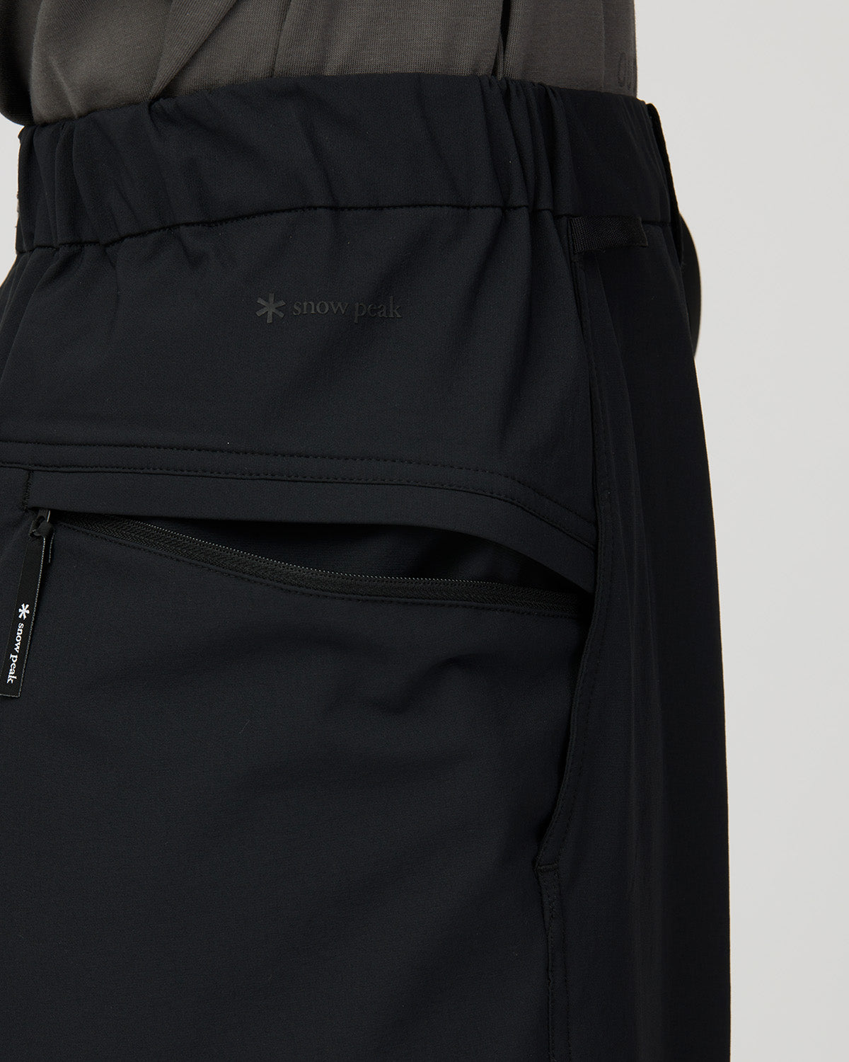 Water-Repellent Stretch Tapered Pants
