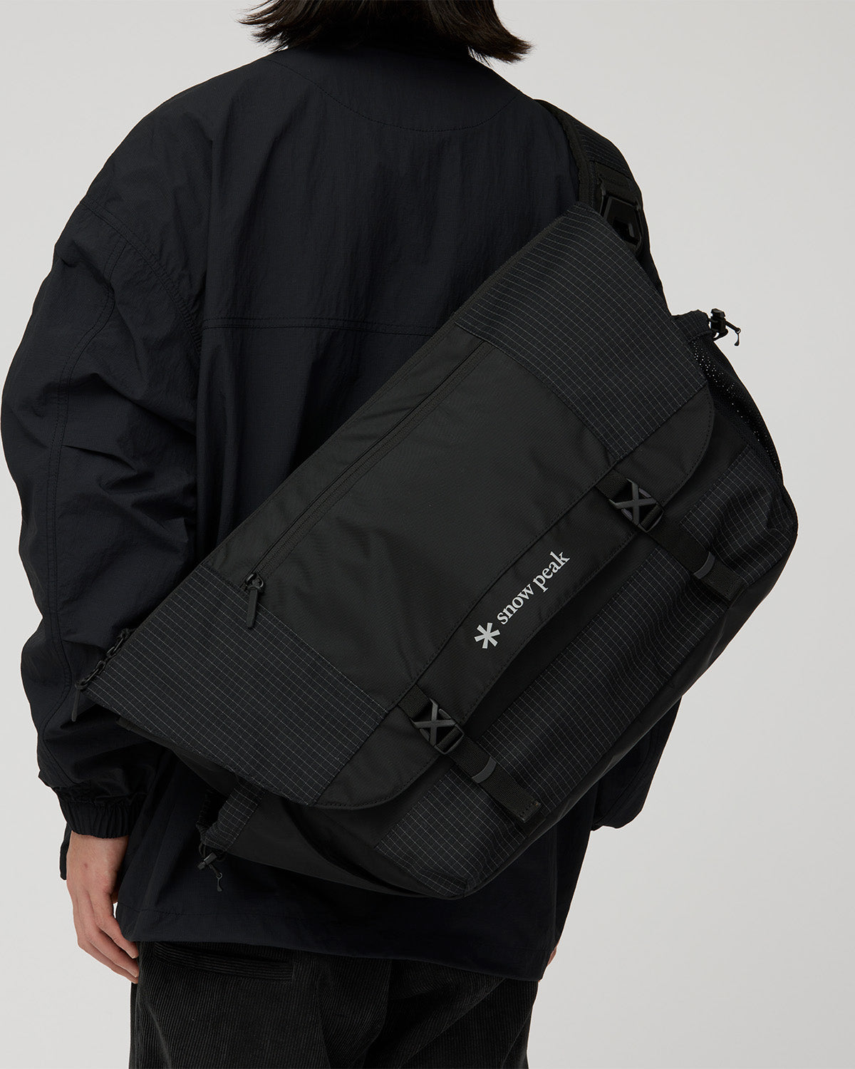 Grid Messenger Bag