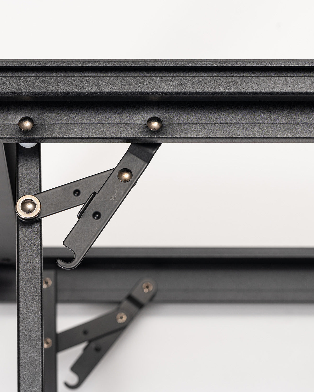 Renewed Entry IGT in Black | Snow Peak