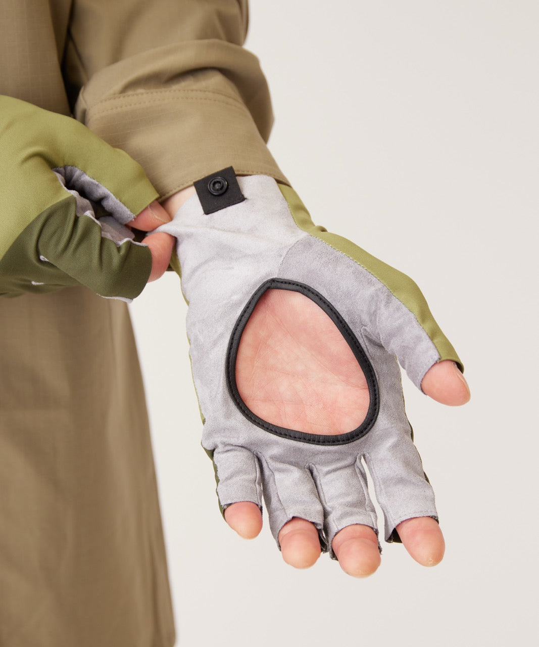 Tidal Sun Glove
