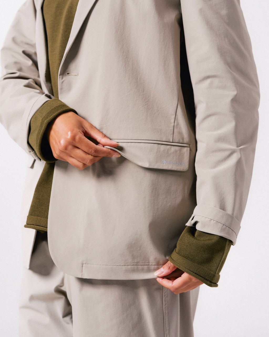 Water-Repellent Stretch Jacket | Snow Peak